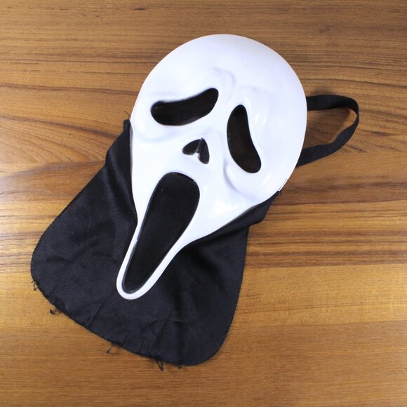 Scream Ghostface Halloween mask Easter Unlimited TD stamp China - Picture 2 of 9